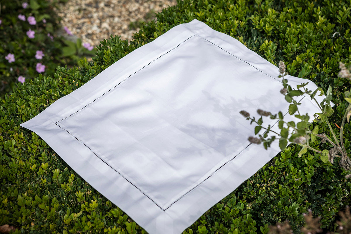 Percale or sateen? The honest answer.