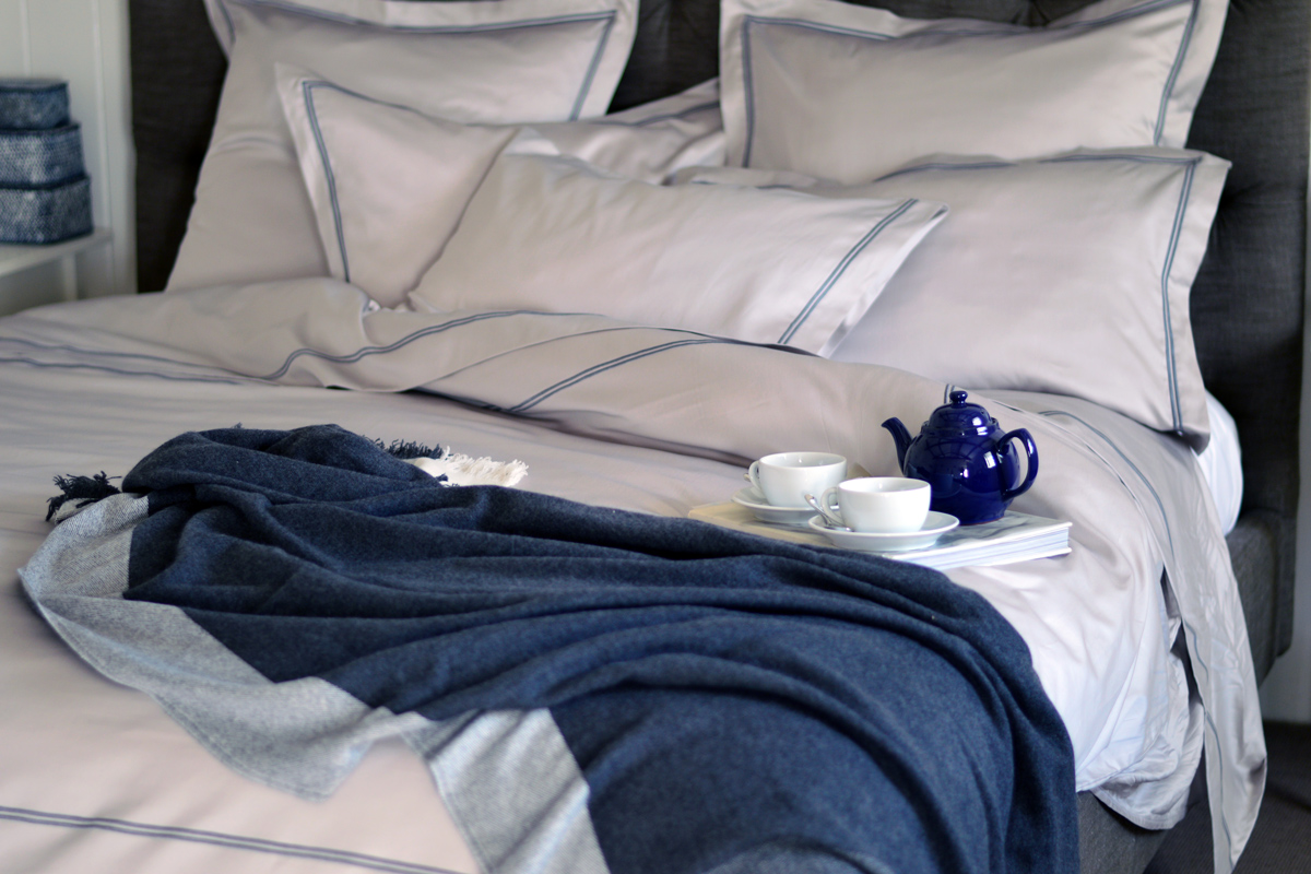 2 Row Classic Cord embroidered linen set