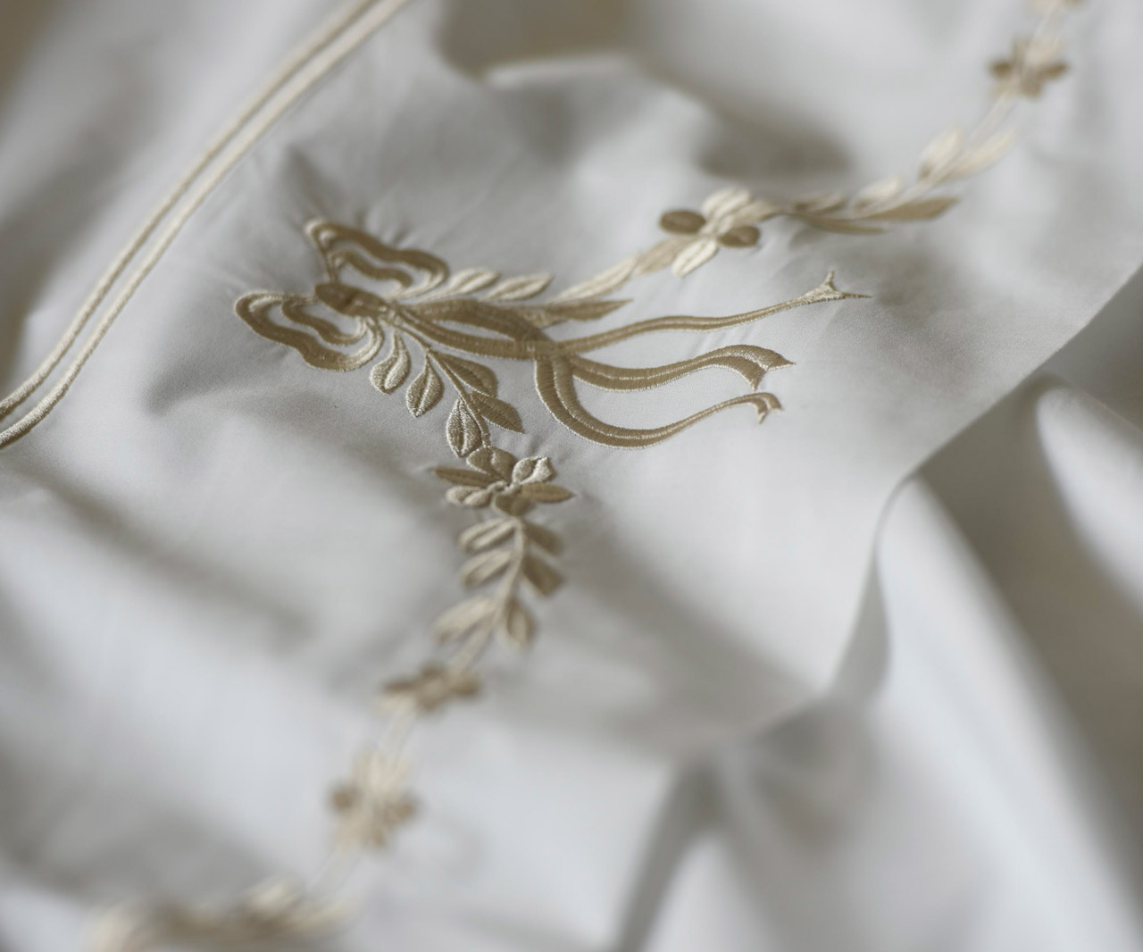 Header Menu Fading Image