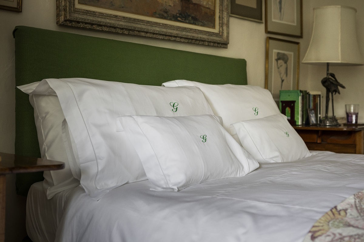 Organic Sateen 300 Thread Count certified luxury linen